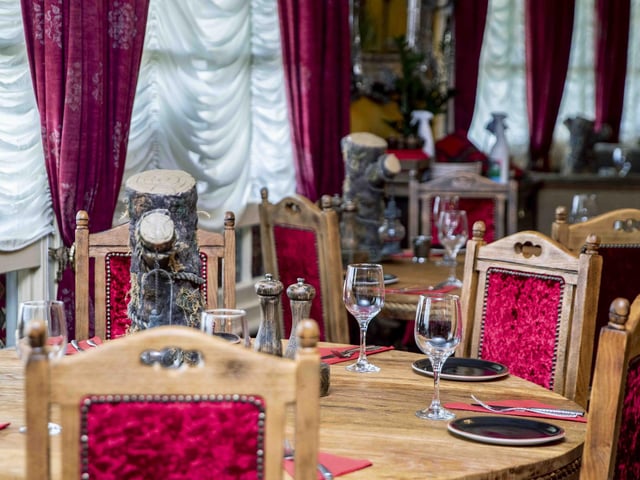 Customers can expect “hearty and traditional food”, including big steaks, party meals, and sharing boards for groups as large as 10.