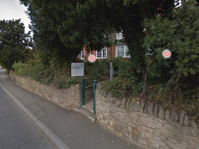 74 Main Road, Duston, Northampton, NN5 6JN
This dentist is only taking new NHS patients who have been referred
Google Review: 4.8/5 (495 Google Reviews)