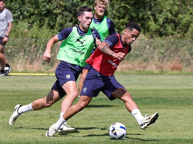 New signings Elliott List and Conor McCarthy go toe-to-toe