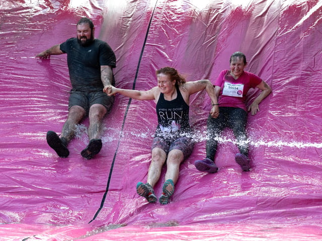 Runners taking part in the Pretty Muddy Race For Life at Abington Park in Northampton on Saturday, July, 11, 20026. Photo by David Jackson.