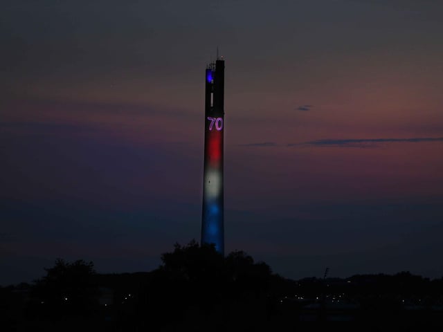 Lift Tower lights up.