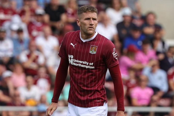 He's got forward really well in most games so far but just can't find an end product. Had a good chance here when side-footing wide from Pinnock's excellent cross. Was also close to having a tap-in from the same man's knockdown in the second half... 7