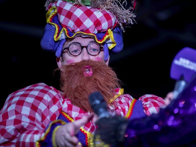 Panto stars, the town mayor, Santa and singer Billy Lockett joined the fun as Northampton switched on Christmas lights on Saturday (November 28).