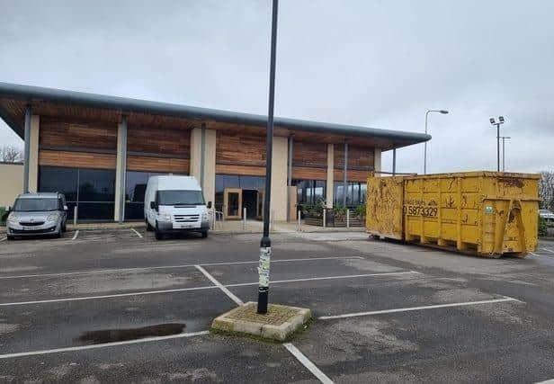 Nando's has reportedly signed a long-term lease to move into the former Chiquitos site in Sixfields.