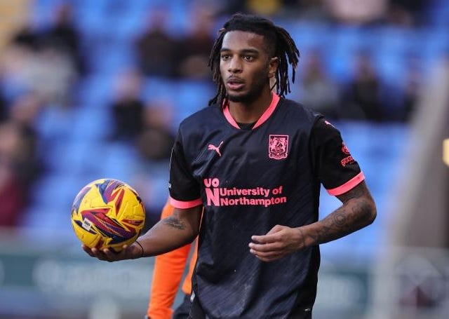 Solid enough at left-back. Being so right-footed was naturally a hindrance and made for some uncomfortable moments but he adapted well and kept it simple... 6