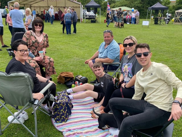 West Hunsbury Parish Council held a free funday in Ladybridge Park. There were stalls, bands, children's entertainment and more. Residents flocked to the park to enjoy the fun.