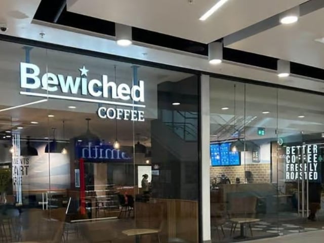 12, Grosvenor Shopping Centre, Grosvenor Centre, Northampton NN1 2EW. Rated 4.6/5 Google star reviews. One reviewer said: "I always visit this lovely coffee shop whenever I can. It's my Goldilocks go-to place - everything is just right! Great drinks and eats, a friendly and helpful team and a relaxed and stylish setting."