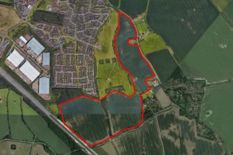 Plans to build 900 homes on countryside land in Northampton slammed as 'RIDICULOUS' 