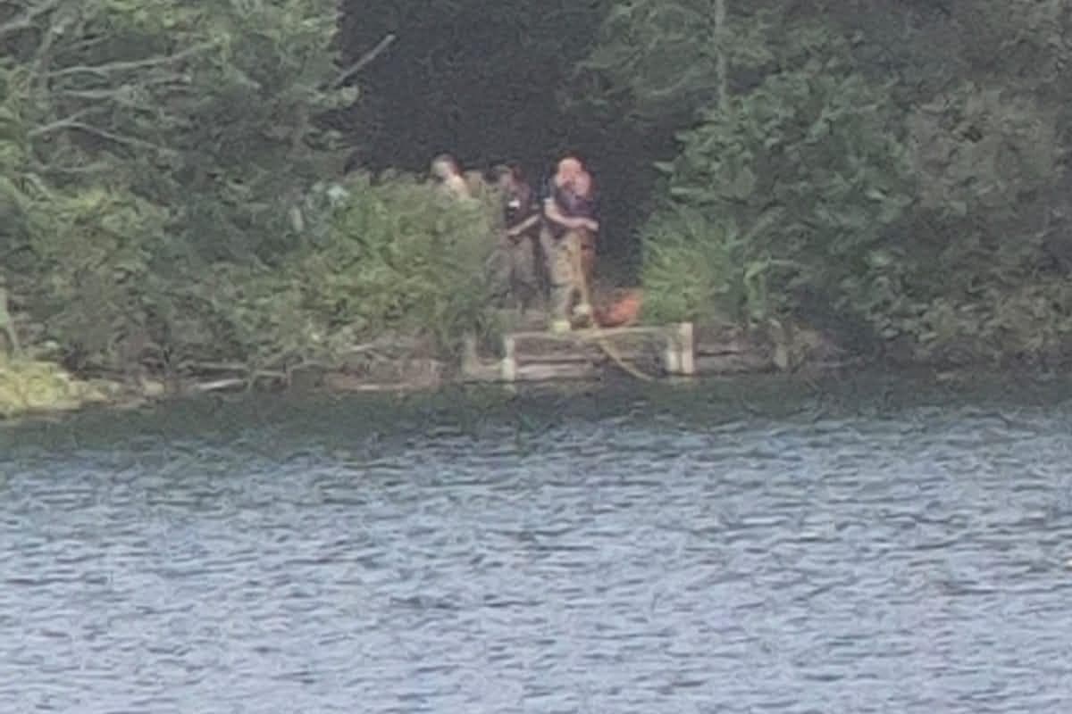 „Unglaubliche Heldentat“: Ein heldenhafter Mann springt in den Delapre-See ...