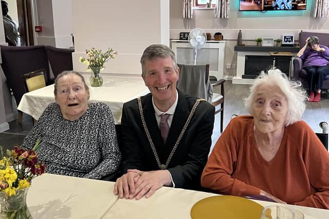 Pytchley Court residents Susan Heydon and Hilda Naylor with Mayor of Northampton Paul Joyce