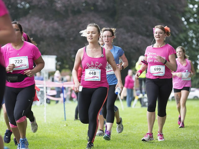 2016 - 10k Race For Life, Abington Park, Abington Park Crescent, Northampton.