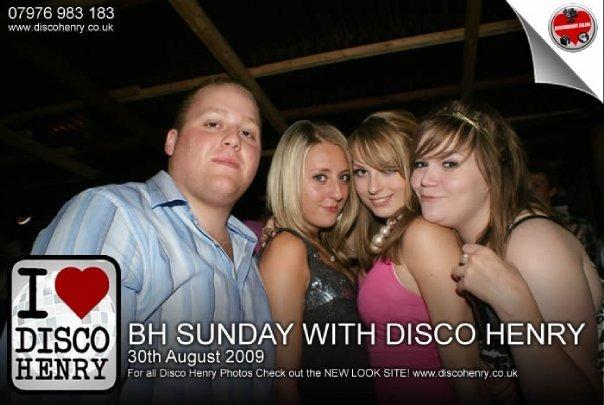 Nostalgic pictures from a night out down Bridge Street 14 years ago