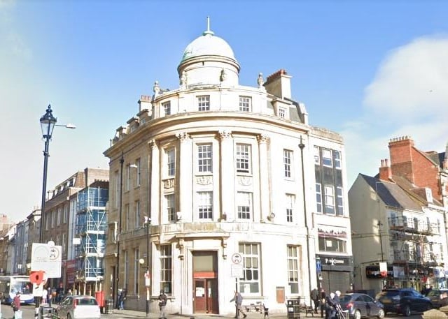 The former Nationwide building in Drapery is part of a collection of structures in that area which offer impressive and historic architecture, although it could do with a lick of paint maybe. The spire is believed to be Grade II listed. The building's ground floor is set to be converted into a gambling venue, while the floors above are used as flats.