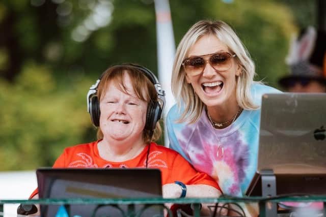 Radio DJ and presenter Jo Whiley and her sister Frances took to the Abington Park Bandstand to play some classics for the crowd to enjoy. Photo: Annie Bee Portrait / @anniebeeportrait.