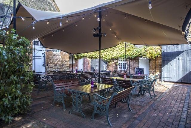 The Althorp Coaching Inn is a country pub and restaurant in rural Northants, providing a home away from home to eat and drink with loved ones. Location: Main Street, Great Brington, NN7 4JA.