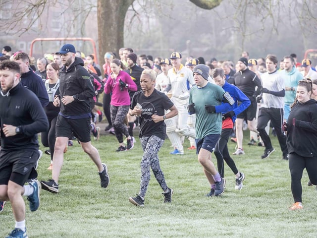 More than 400 runners took to The Racecourse on Saturday (February 24) in memory of mother-of-five Lyndsey Kirchin