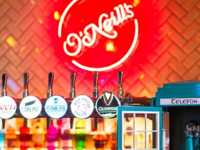 O’Neill’s, located in The Drapery, offers a meal and a drink for just £8.25 from 12pm until 6pm from Monday to Friday. The deal includes a soft drink and you can upgrade to an alcoholic drink for £1 extra. The venue also offers two for one pizzas all day from Sunday to Thursday every week.
