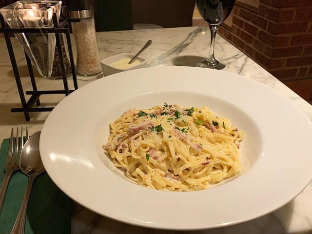 This family-run independent business offers the finest Italian menu at the heart of Northampton in Gold Street.