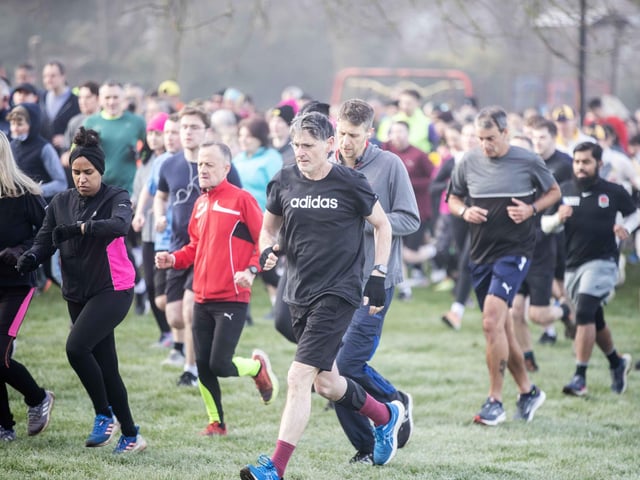 More than 400 runners took to The Racecourse on Saturday (February 24) in memory of mother-of-five Lyndsey Kirchin