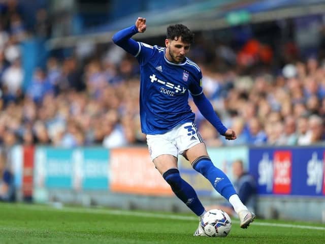 Experienced defender Matt Penney is a free agent after his departure from Ipswich Town.