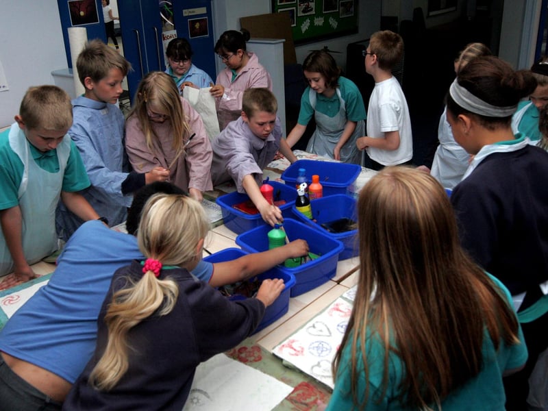 2008 - Castle Primary School children doing various activities for activity week