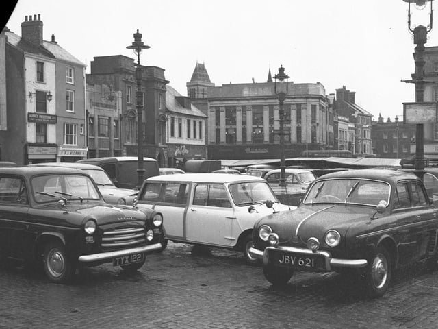 Cars on Northampton Market Square, July 26, 1962