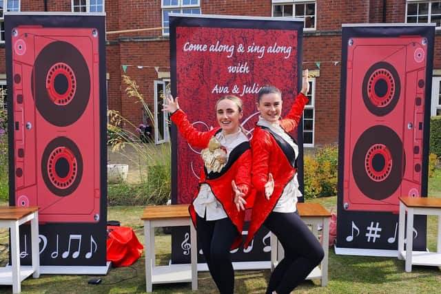 Amazing live outdoor theatre at Elm Bank Care Home in Kettering