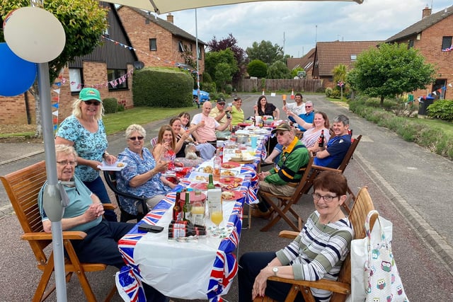 Marlestones, Hunsbury Meadows hosted an intimate gathering with a stunning cake and wine.