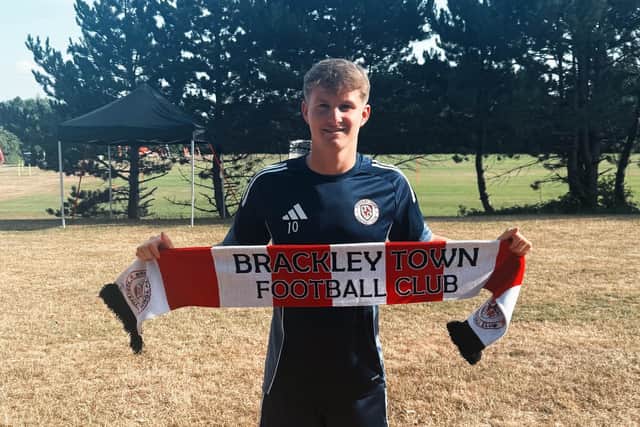 Brackley Town have signed Kai Yearn following his departure from Coventry City.