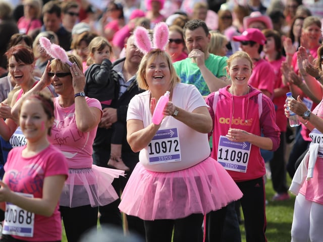 2011 - Over a thousand women take part in the 10k Race for Life at Abington Park in Northampton.