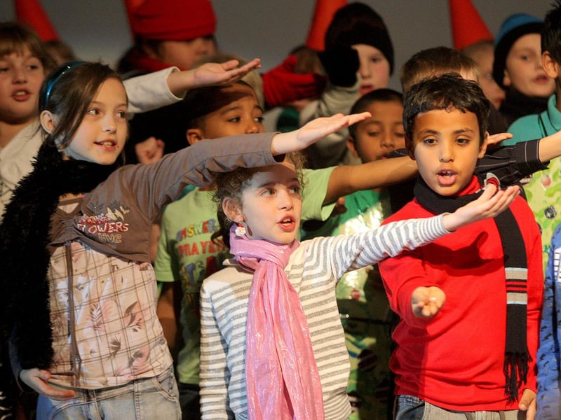 2009 - Castle Primary School Christmas play