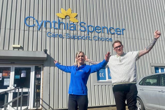 Cynthia Spencer Hospice's Nina Gandy with Acorn Analytical Services' Dan Crask