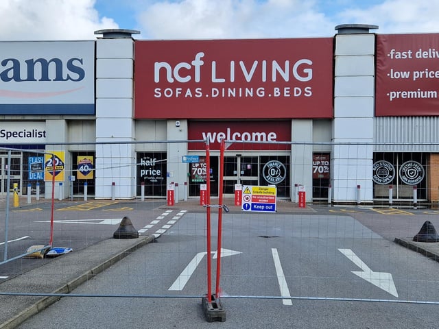 Firefighters left Nene Valley Retail Park yesterday morning (Thursday, June 5), after five days tackling a huge blaze whioch started at 3pm on Saturday (May 31). Businesses on Dunelm’s row, including Pets at Home, NCF Furniture, Dreams, B&M, and Tapi, all remain closed and fenced off indefinitely.
