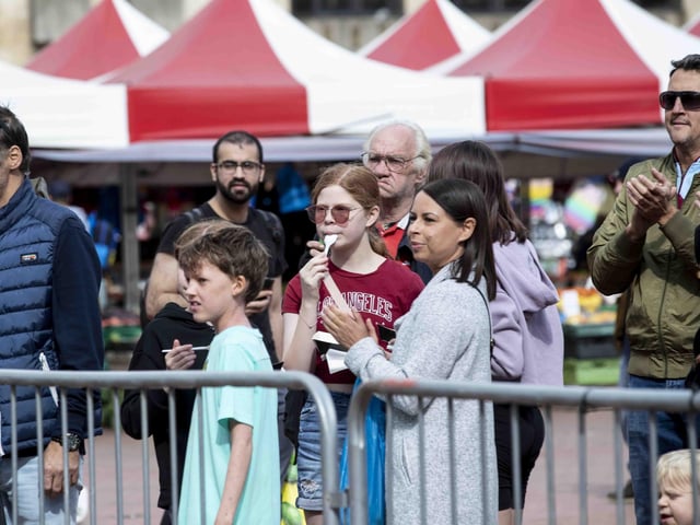 Hundreds enjoyed music, circus acts, and memories from the decade during a sixties celebration event in Northampton's Market Square on Saturday (September 24).