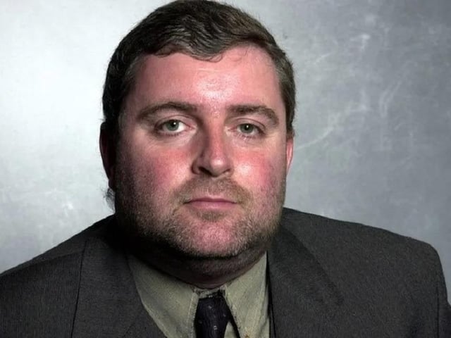Tony Clarke was a social work lecturer who spent over a decade as Northampton councillor before surprisingly winning Northampton South for Labour in 1997. He was a prominent critic against the war in Iraq and regarded as a left-wing rebel. After narrowly losing his seat in 2005, he later joined the Green Party and now teaches public services at Northampton College.