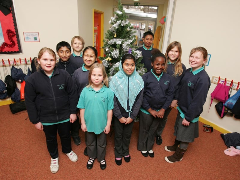 2007 - Castle Primary School, celebrating Christmas