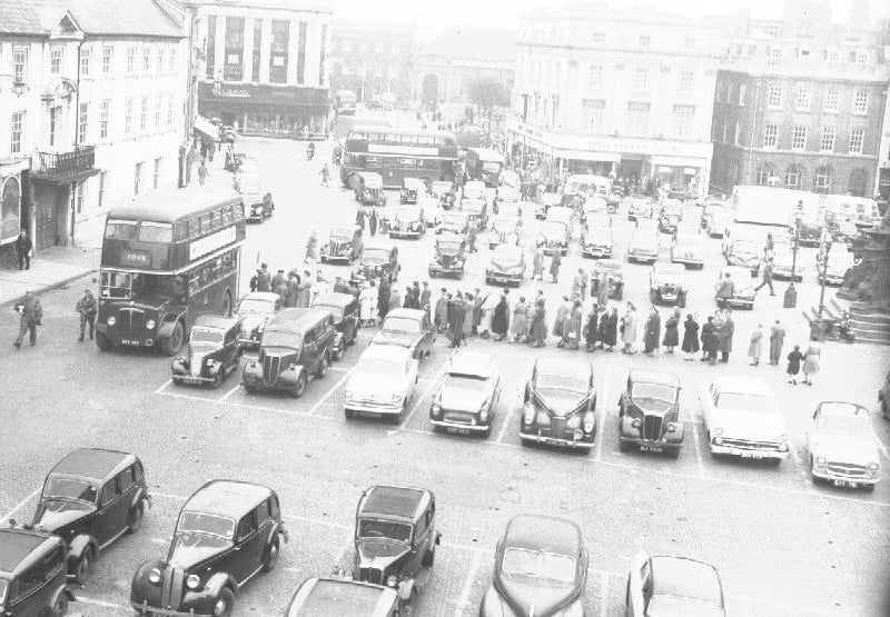 Market Square tour bus, March 31, 1959