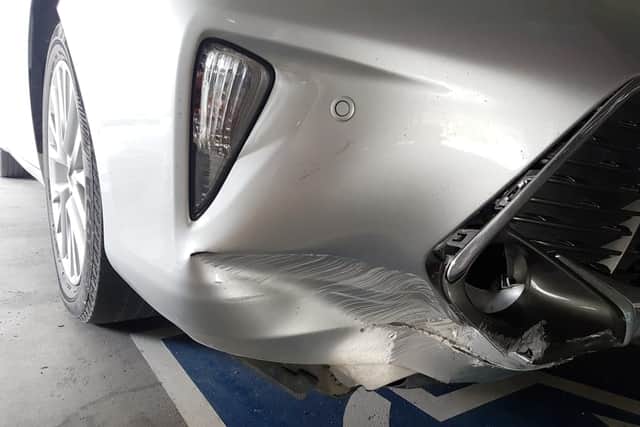 You need to exchange details even when there is only minor damage (PhotoL Shutterstock)