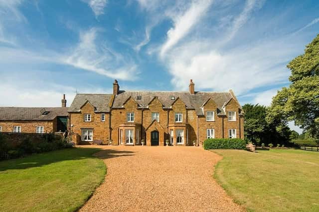A beautiful, unique barn venue with a large country house, set in 25 acres of private estate. Brampton Grange offers postcard-perfect views, which will impress your guests and provide a stunning backdrop for photographs