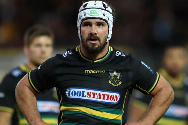 Age: 32. Position: Back row
