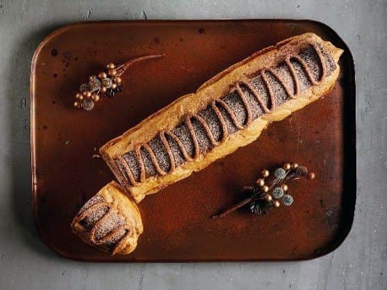 The foot-long eclair