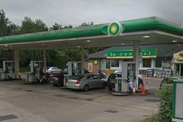 Police today revealed that a gang were involved in an attempted robbery at Harborough Road petrol station.