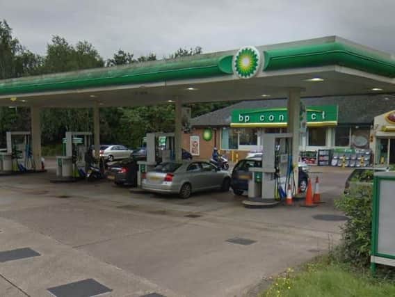 Police today revealed that a gang were involved in an attempted robbery at Harborough Road petrol station.