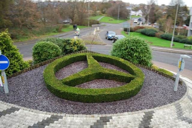 Mercedes roundabout at Reynard Park