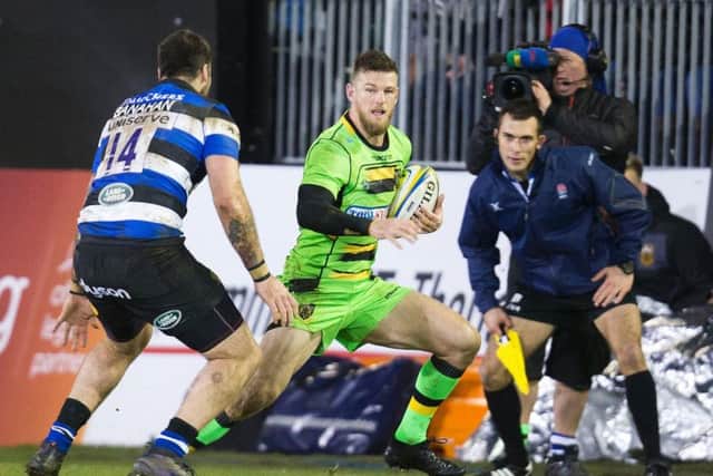 Rob Horne started at centre