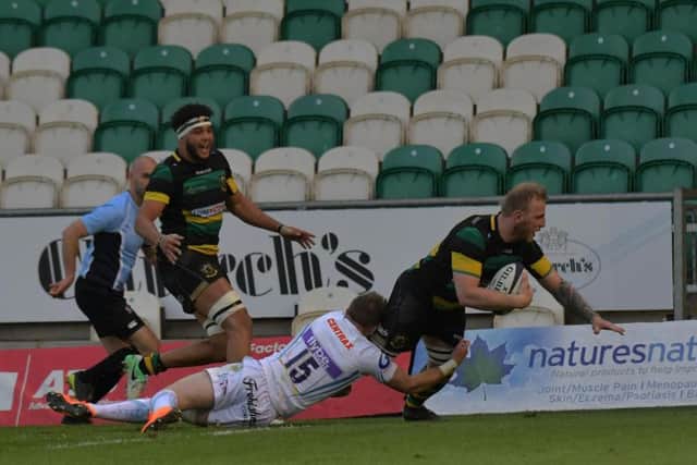 Ben Nutley did some good work to set up Lewis Ludlam's try