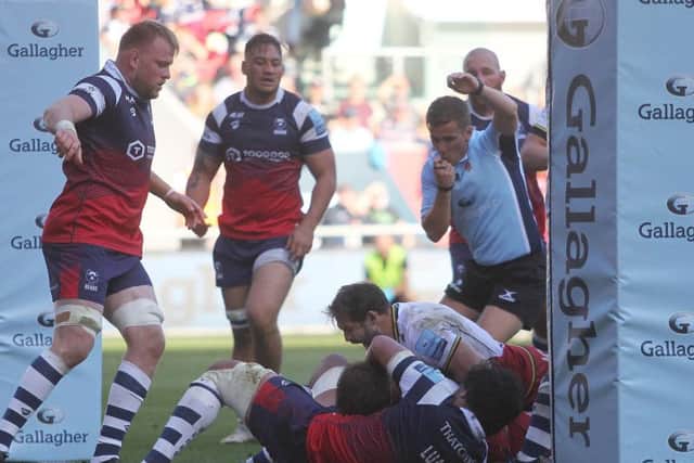 Cobus Reinach showed his delight at Alex Waller's second-half score