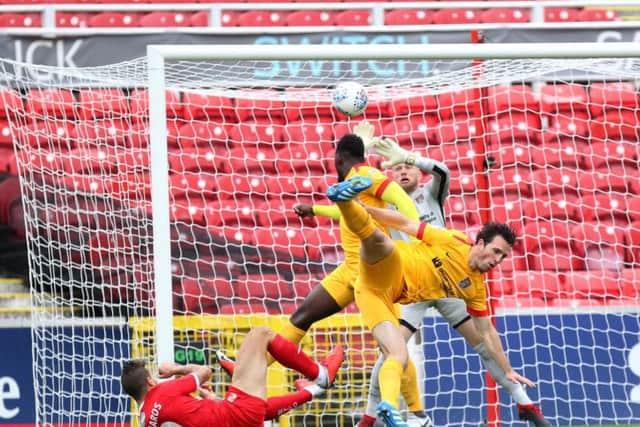 David Cornell saves from Marc Richards