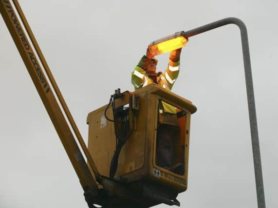 Hundreds of street lights will be replaced in Northampton