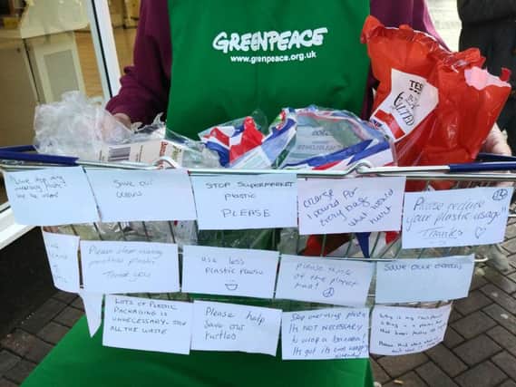 Greenpeace's basket was also decorated with personal messages from shoppers.